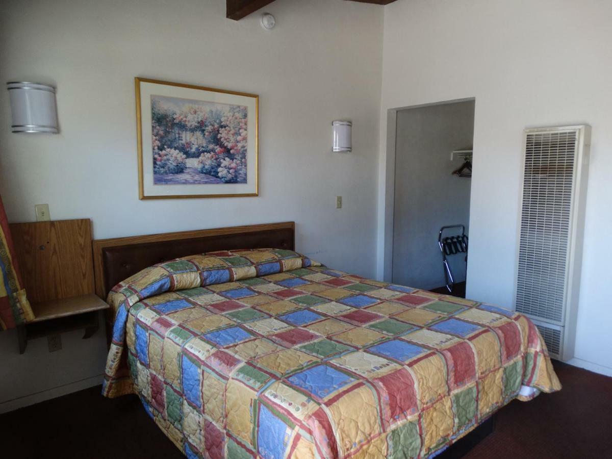 Santa Fe Motel Tehachapi Exterior photo